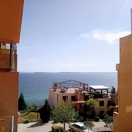 Dolce Ii Waterfront Breeze Sea View Luxury Apartment *